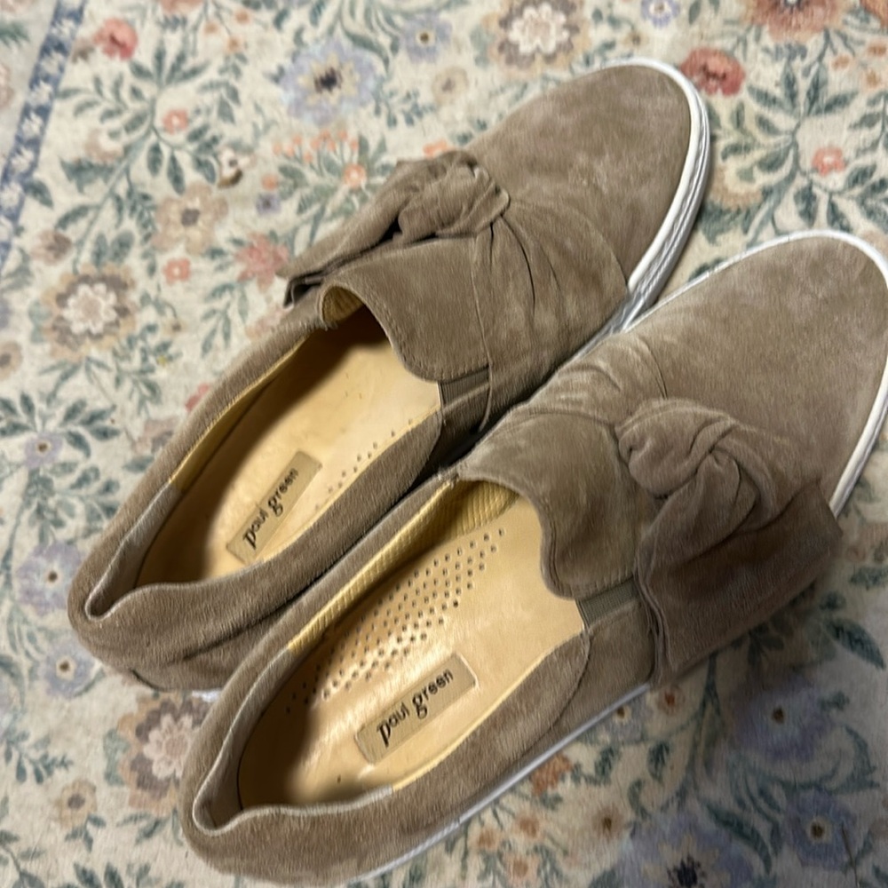Paul Green Micky Taupe Suede Bow Slip On Sneakers